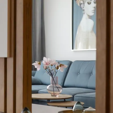 Supernova Center - Free Private Parking