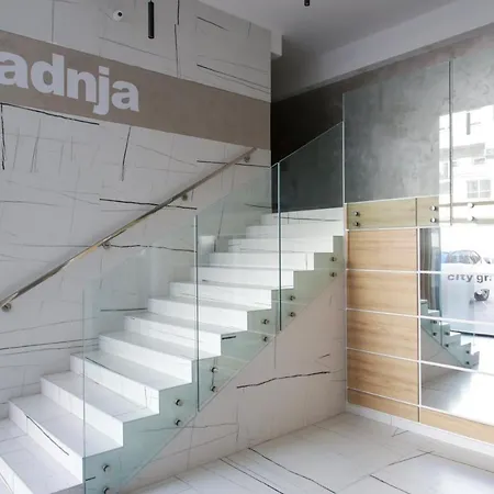 Supernova Center - Free Private Parking Daire Novi Sad